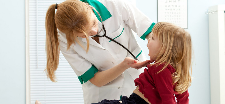 "Pediatrzy będą leczyć dzieci i młodzież do 18. roku życia"
