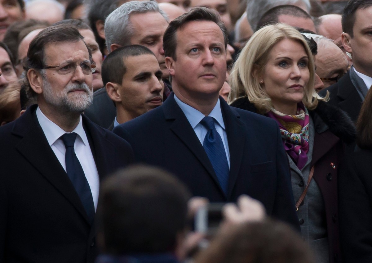 David Cameron na marszu w Paryżu