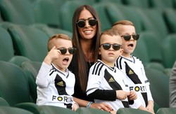 Piękna żona Miroslava Radovica częstym gościem na trybunach stadionu Legii [FOTO]