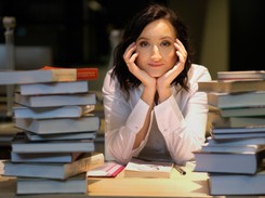 Pod sutanną są bokserki, a biskup mówi 'jesteś święty'. Smutne życie dzieci księży i ich matek