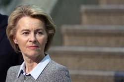 Ursula Von der Leyen wzywa UE do szybkiego dostarczenia broni Ukrainie