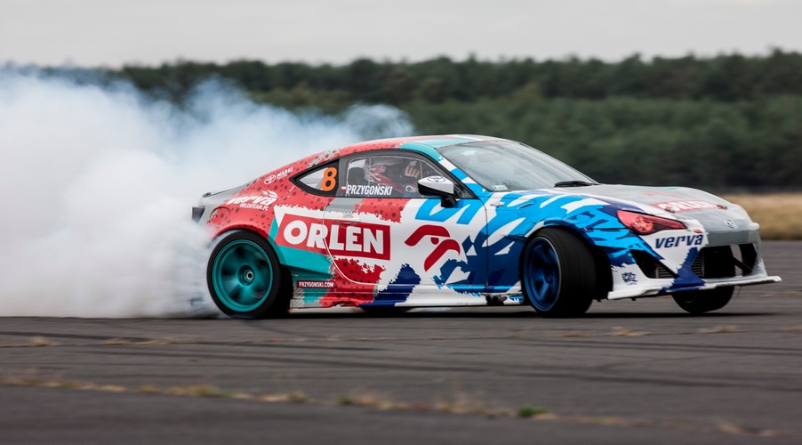 Kuba Przygoński ustanowił nowy rekord Guinnessa prędkości jazdy w drifcie