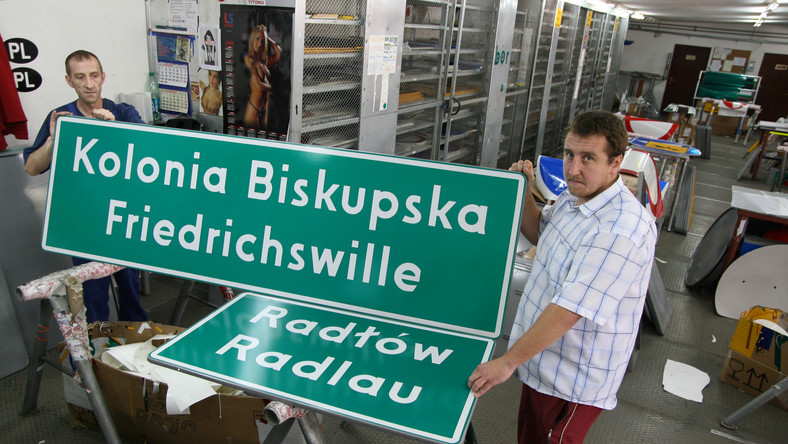 Opolskie: dwujęzyczne tablice w 16 gminach - Wiadomości