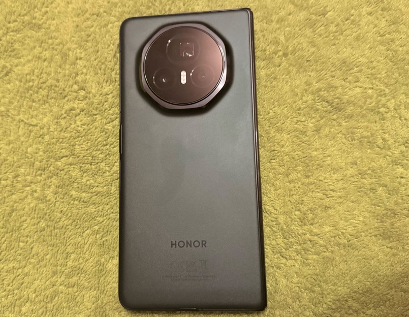 Honor Magic v3 Pro