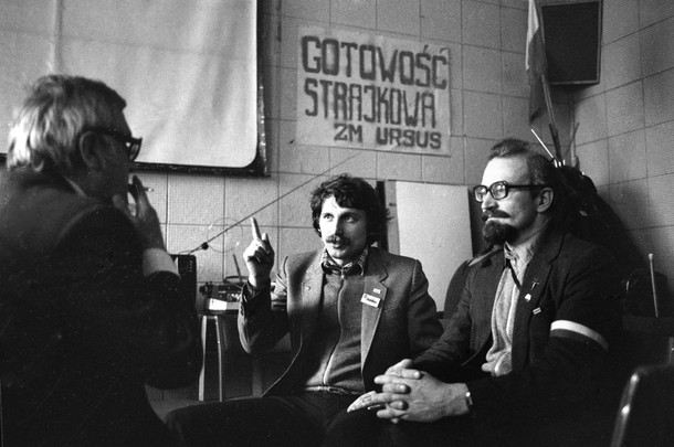 Seweryn Jaworski i Zbigniew Janas przygotowują akcję strajkową zapowiadaną przez Region Mazowsze, 26 marca 1981 r. 