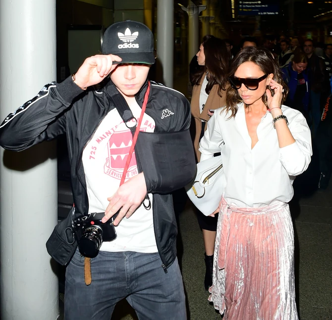 Bruklin Bekam sa majkom Viktorijom Bekam