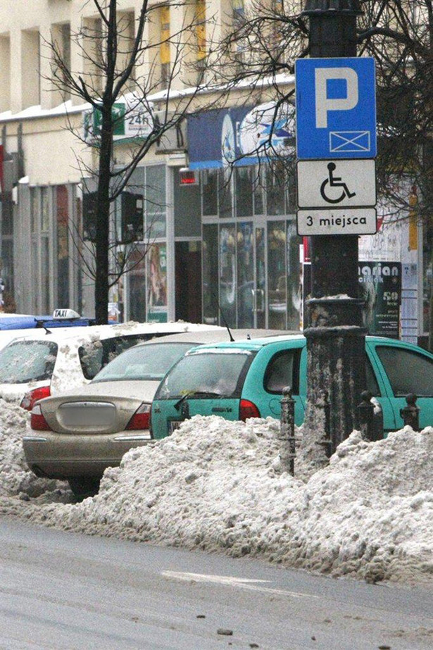 Kalisz parkuje tam, gdzie niepełnosprawni