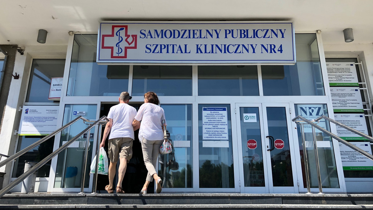 Przynajmniej do poniedziałku potrwa strajk pielęgniarek w SPSK4 w Lublinie. Dzisiejsze rozmowy zakończyły się fiaskiem. Szpital wstrzymał urlopy pielęgniarek i położnych.