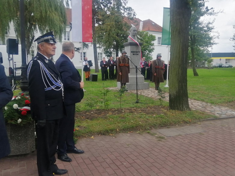 Odsłonięcie pomnika Wincentego Witosa z udziałem prezesa Polskiego Stronnictwa Ludowego