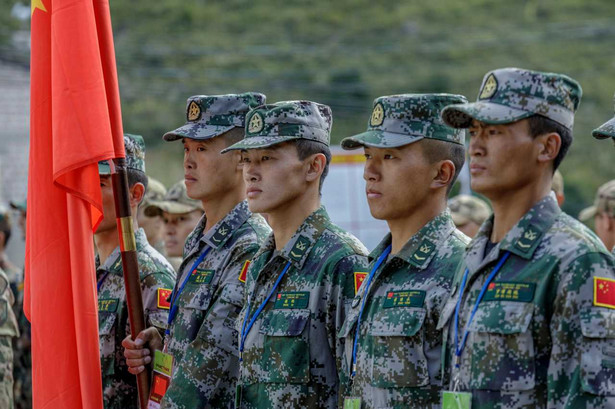 Chińskie wojsko podczas ćwiczeń w Federacji Rosyjskiej w 2021 roku
