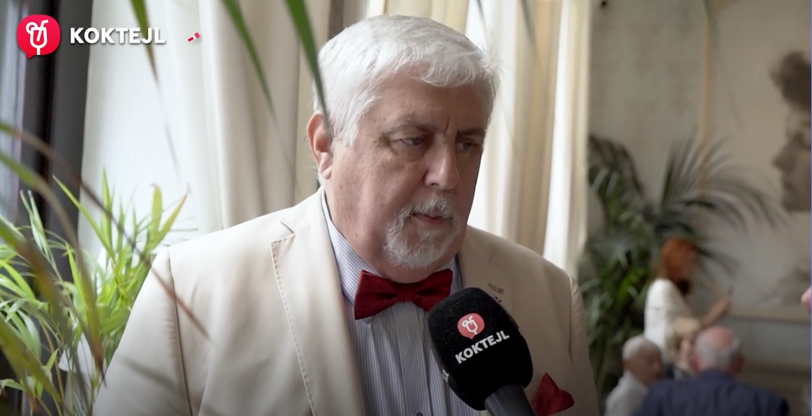 Oliver Andrásy počas rozhovoru pre Koktejl.sk.