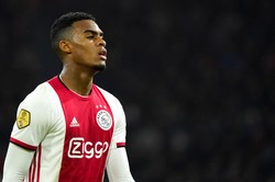 Bayern znów na zakupach w Amsterdamie. Transfer 20-latka stał się faktem