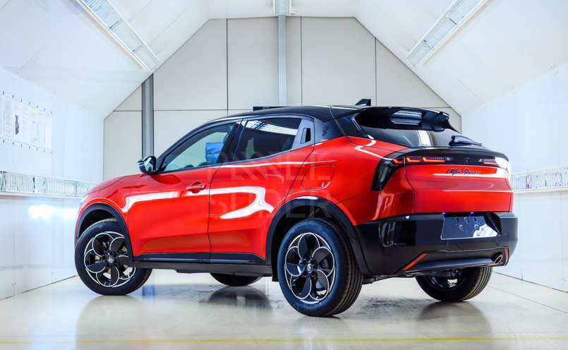 Alfa Romeo Junior Ibrida Q4