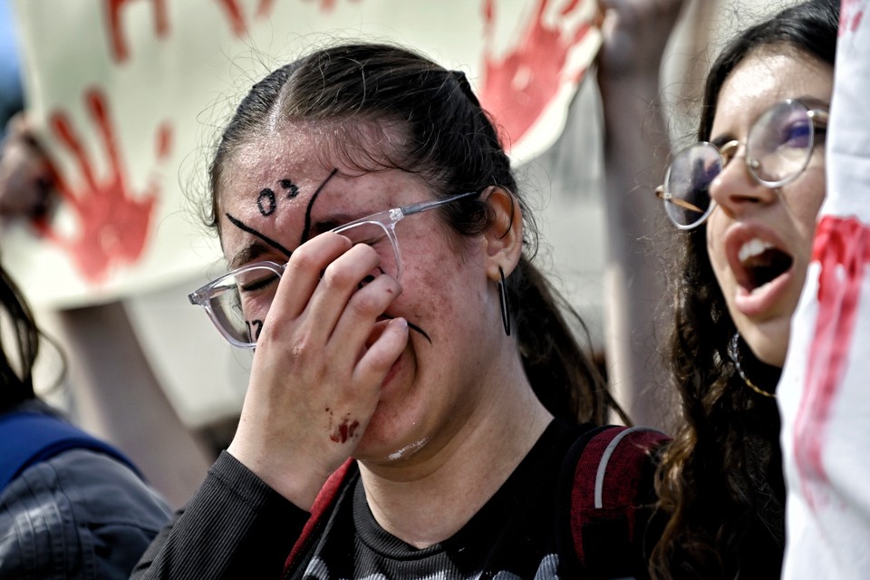 Katastrofa kolejowa i protesty. Dziesiątki tysięcy ludzi na ulicach Aten