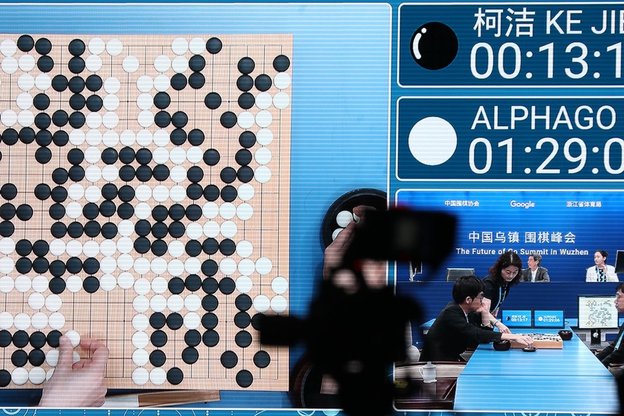 Chiński mistrz świata w „Go” przegrał z AlphaGo 5:0