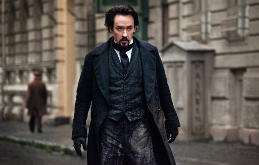 Džon Kjuzak kao čuveni pesnik i pisac Edgar Alan Po u filmu "Gavran"