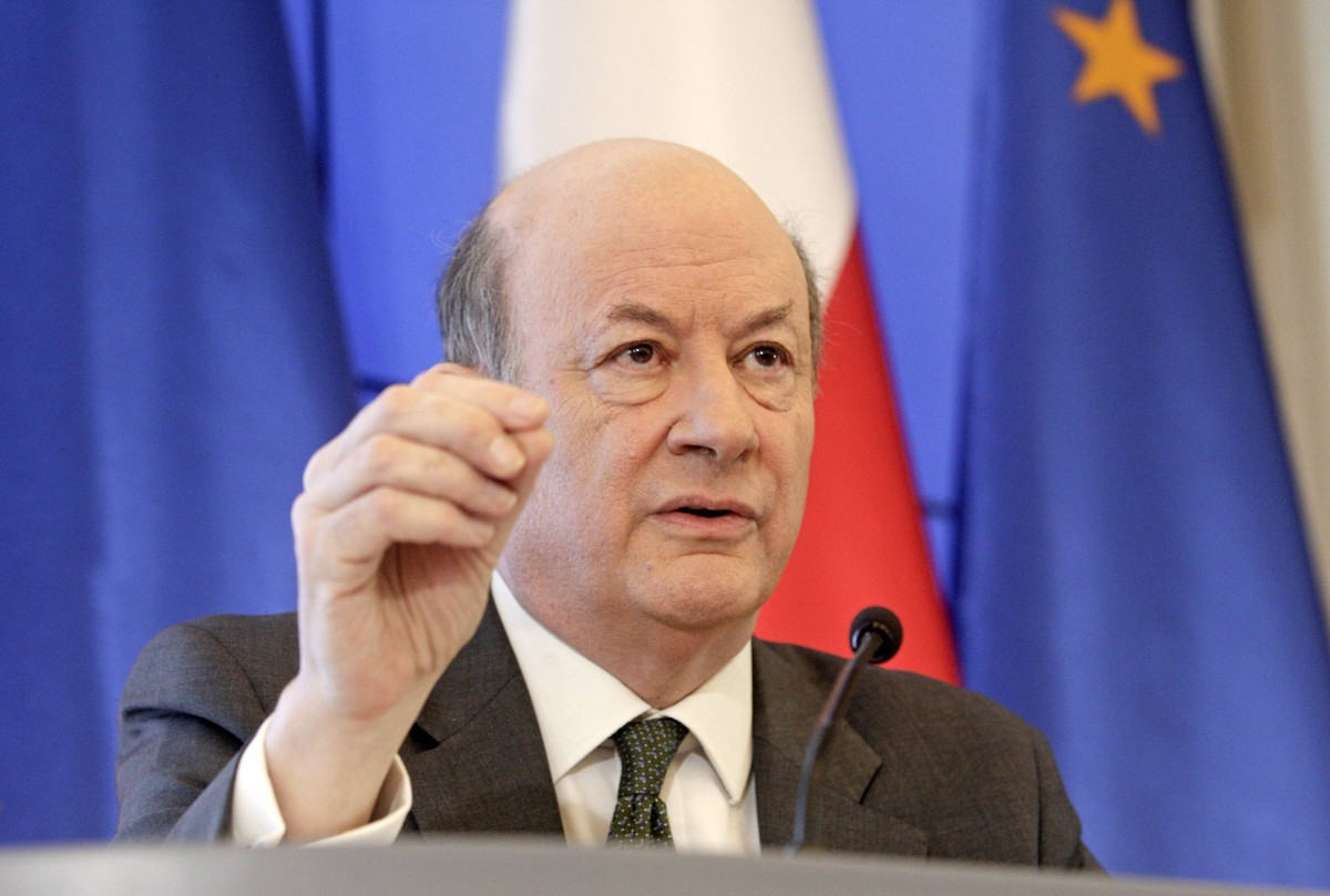 Jacek V. Rostowski, wicepremier, minister finansów podczas konferencji dot. OFE