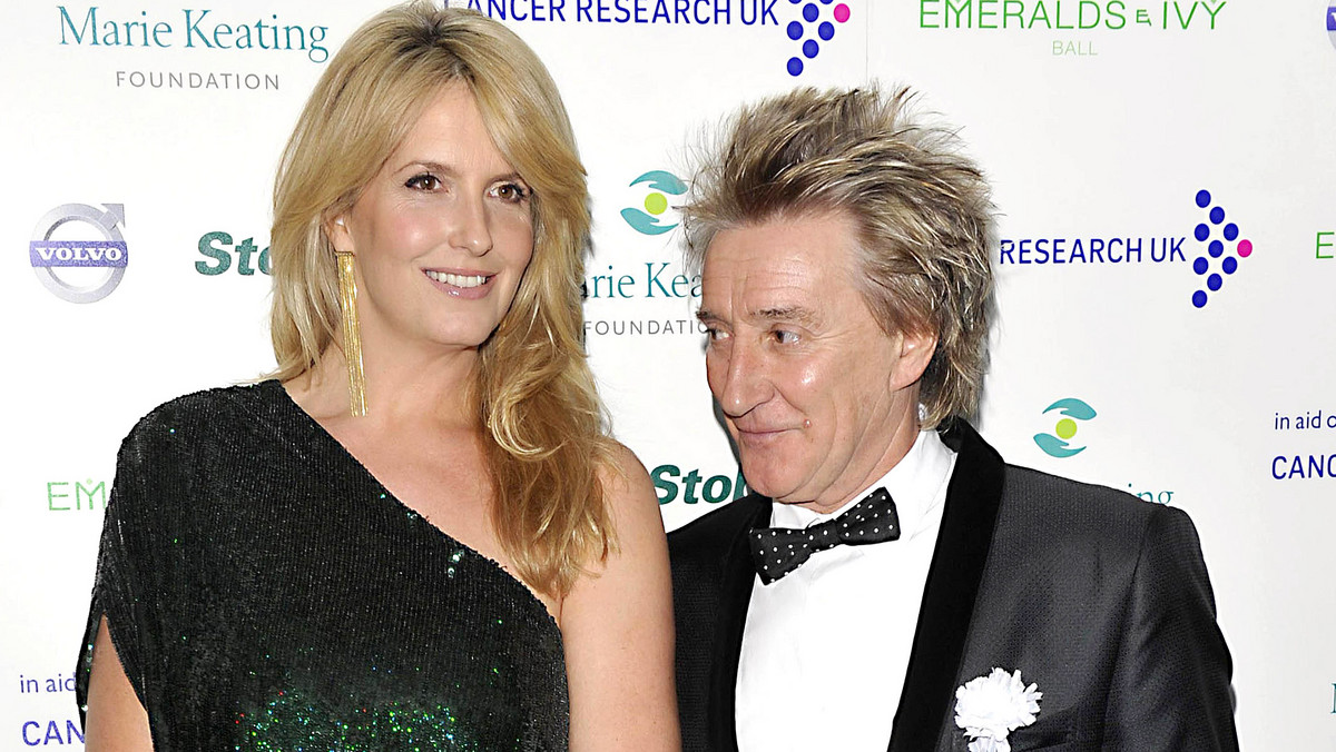 Rod Stewart martwi się o żonę. Penny Lancaster patroluje ulice Londynu