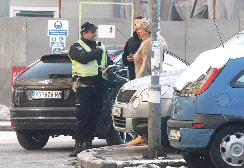 A da vam zapevam "Kad su cvetali jorgovani..."