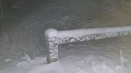 Itt a tél! Így szakad a hó a Kőszegi-hegységben: már több mint tíz centi esett – fotók és videók