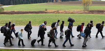 Chcą wcisnąć Polsce więcej uchodźców