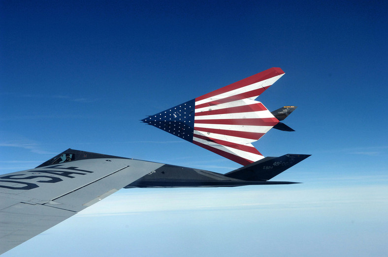 F-117 Nighthawk