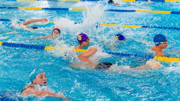 W dotychczasowych ośmiu edycjach wrocławscy uczniowie przepłynęli łącznie ok. 810 km, zbierając ponad 160 tys. zł. Brawo!