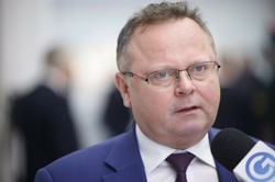 Polski rząd nieformalnie negocjuje z Ursulą von der Leyen. Zostaniemy wyłączeni z części Zielonego Ładu?