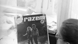 ZMP, GS, PGR… Jeśli wiesz, co to znaczy, żyłeś w PRL. Ten QUIZ zdradzi, ile masz lat