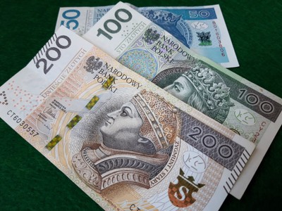 Nowe świadczenie: bon senioralny 2150 zł miesięcznie. Ważny jest średni miesięczny dochód