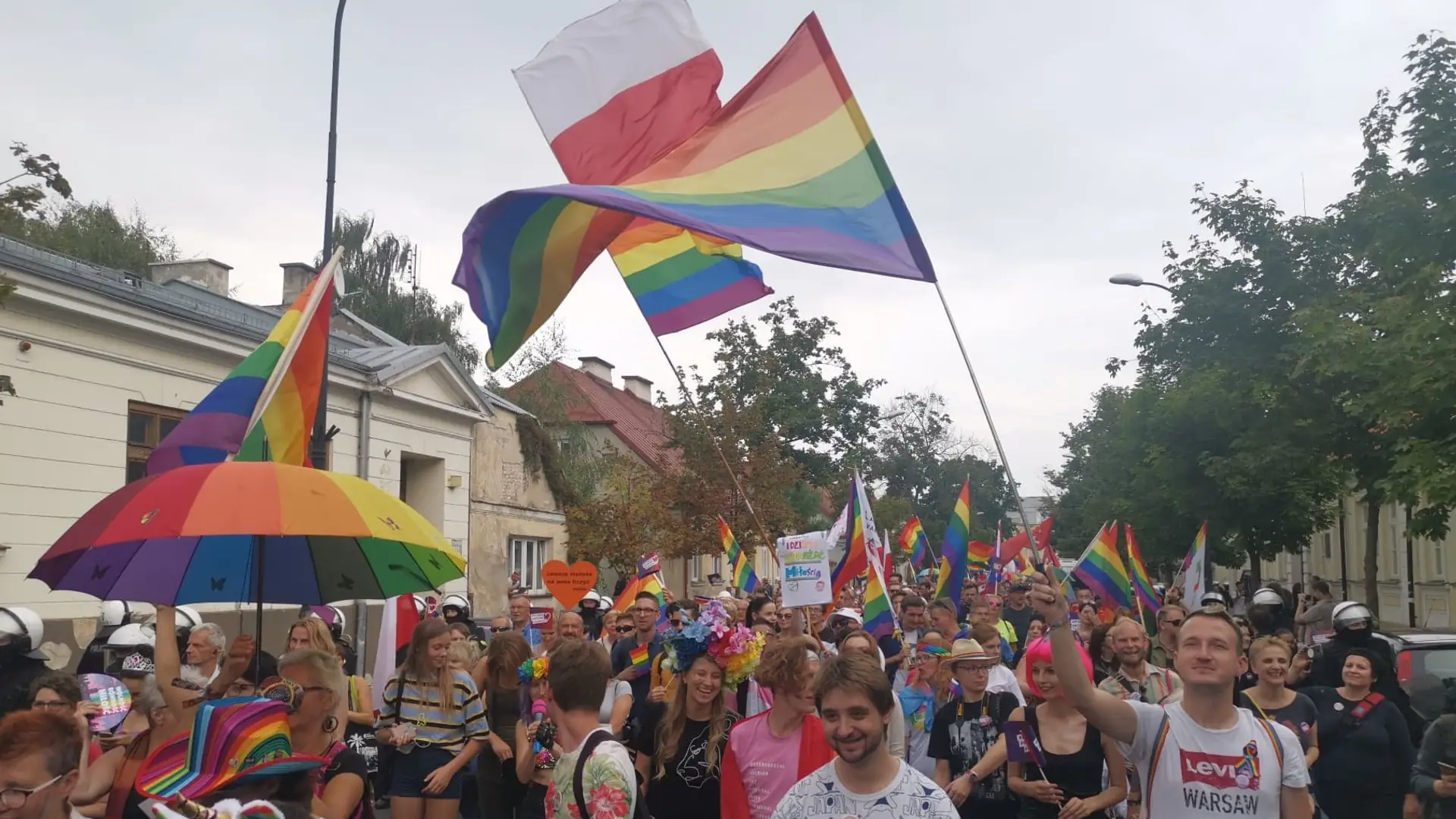 Byliśmy na pierwszym Marszu Równości w Płocku. "Święto miłości i równości bez rzucania kamieniami"