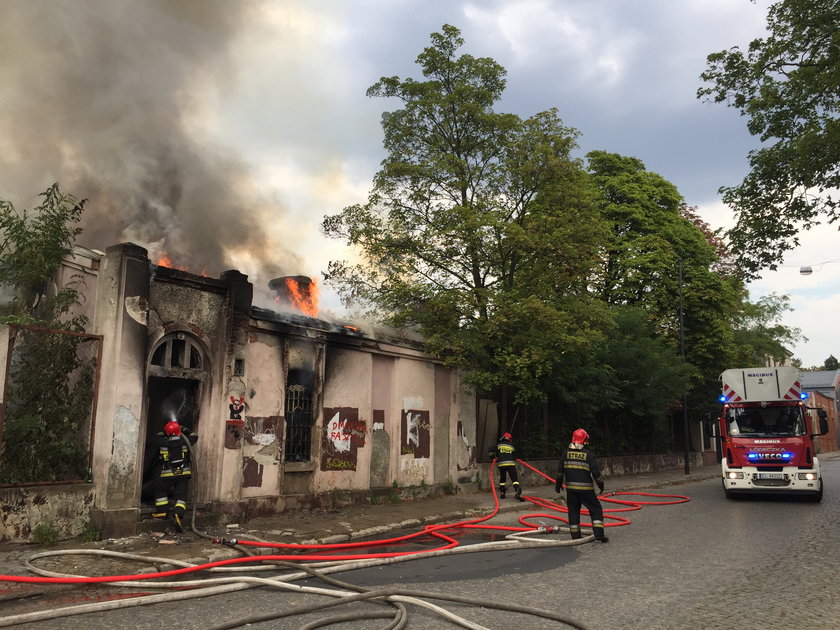 Pożar pustostanu przy ul. Żwirki