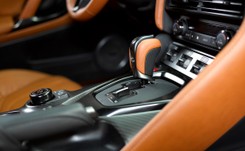 Już w Polsce! Silnik montowany ręcznie, a cena ścina z nóg. Wiemy, kto wydał fortunę. ZDJĘCIA