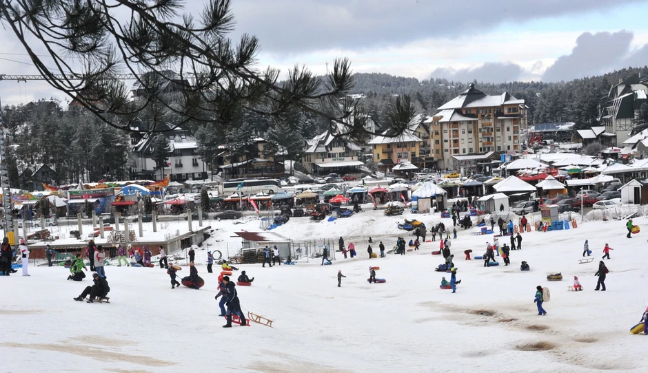 Na Zlatiboru snega trenutno nema ali se turistički radnici nadaju da bi sezona mogla da počne do Nove godine