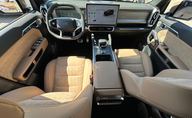 Oto nowy samochód za 47 000 zł. Tani i duży SUV sensacją. Silniki spalinowe pod maską