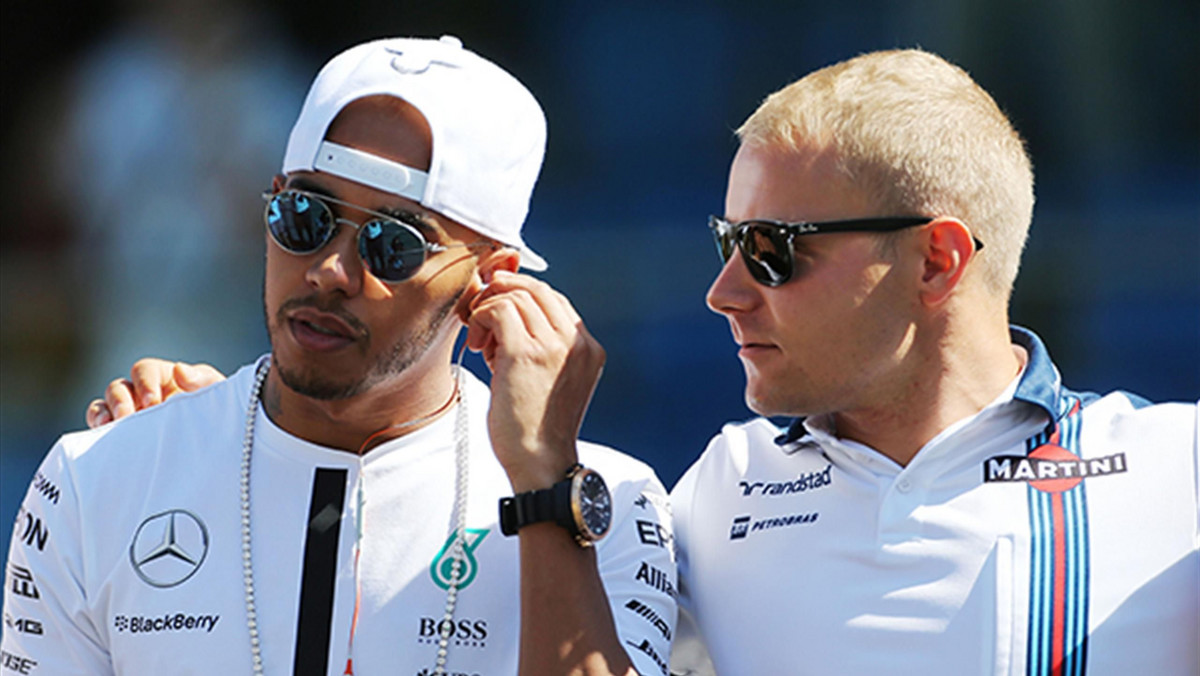 Szefowie Mercedesa przyznali, że nie przedstawią następcy Nico Rosberga przed Nowym Rokiem. To jednak nie zatrzymało spekulacji. Ostatnie mówią o tym, że w mistrzowskim bolidzie mógłby zasiąść Valtteri Bottas, ale pod warunkiem, że zespół Williamsa znajdzie godnego zastępcę. Na przykład… Felipe Massę, który zakończył karierę.