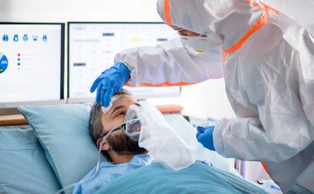 Do 5 listopada ruszy szpital tymczasowy na Okęciu. Jest zapowiedź wiceministra zdrowia