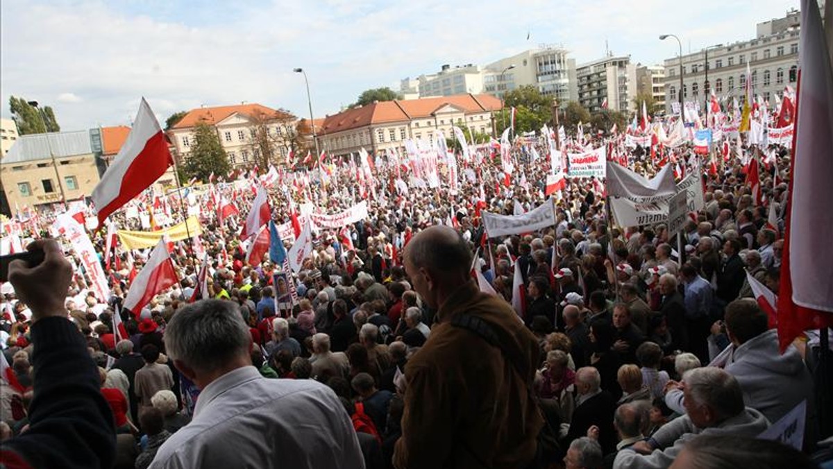 Uwaga, mieszkańcy stolicy. W sobotę można spodziewać się sporych utrudnień na ulicach w centrum miasta. A wszystko przez paradę równości, której uczestnicy będą manifestować swoje poglądy.