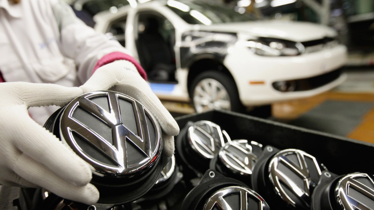 Volkswagen recheamă în service peste 200.000 de mașini din cauza unor defecțiuni grave