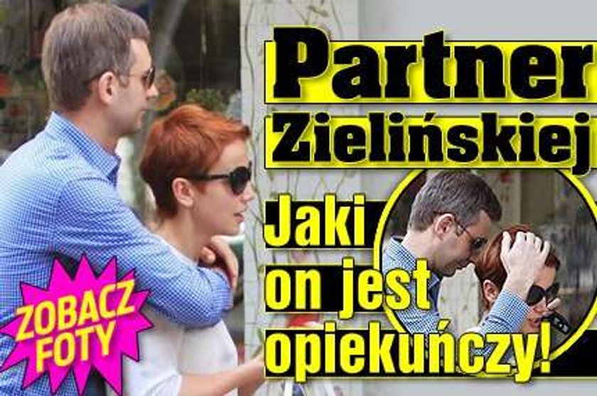 Partner Zielińskiej. Jaki on jest opiekuńczy!