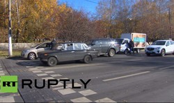 Nagie piersi przyczyną... kolizji. Zobacz, co rozprasza kierowców. WIDEO