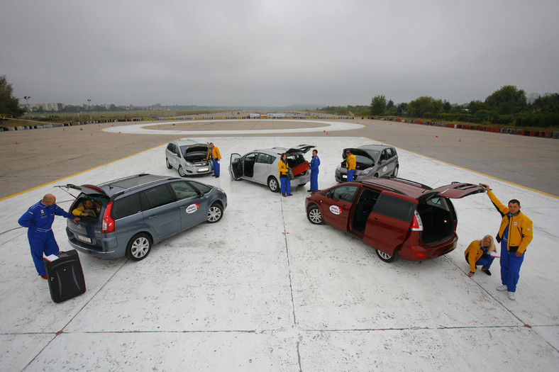 5 minivanów w teście czytelników - Który okaże się najlepszy dla rodziny Toyota Verso, Mazda 5, Opel Zafira, Renault Scenic czy Citroen C4 Picasso?