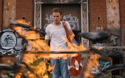 Ryanowi Goslingowi debiut wyszedł słabo. Do kin nie trafi