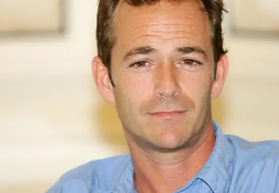 Luke Perry został pochowany w ekologicznym garniturze z grzybów. "To piękna rzecz dla planety"