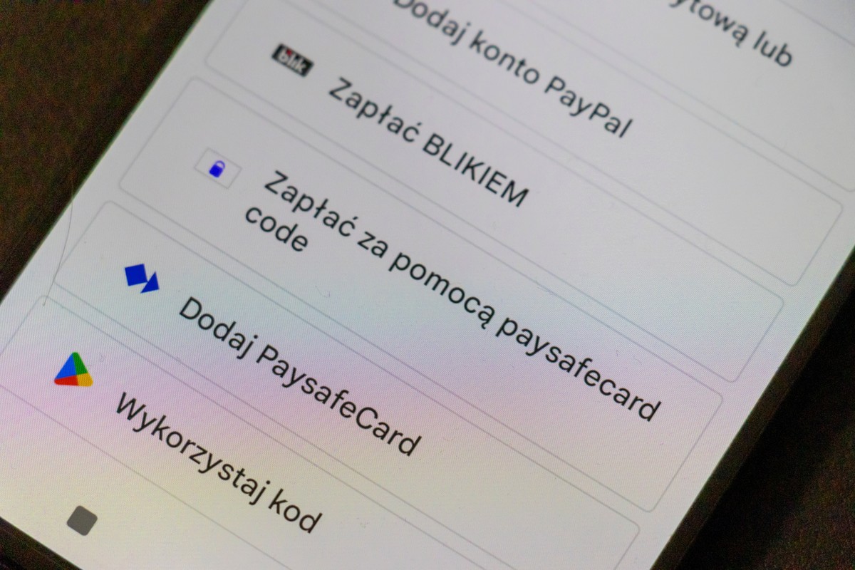 Nowa metoda wyłudzania pieniędzy. Uważaj z Blikiem i nie tylko