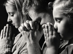 Statystyki GUS nijak się mają do rzeczywistości. Zbadano prawdziwe oblicze religijności Polaków...