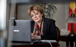 Zdanowska zapowiada drastyczne podwyżki. Zdrożeją czynsze, bilety i żłobki