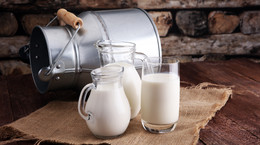 Mleko - wpływ na zdrowie. Rodzaje mleka, kalorie, nietolerancja laktozy