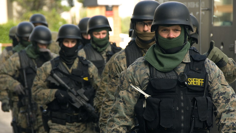 Funkcjonariusze SWAT (zdjęcie ilustracyjne)