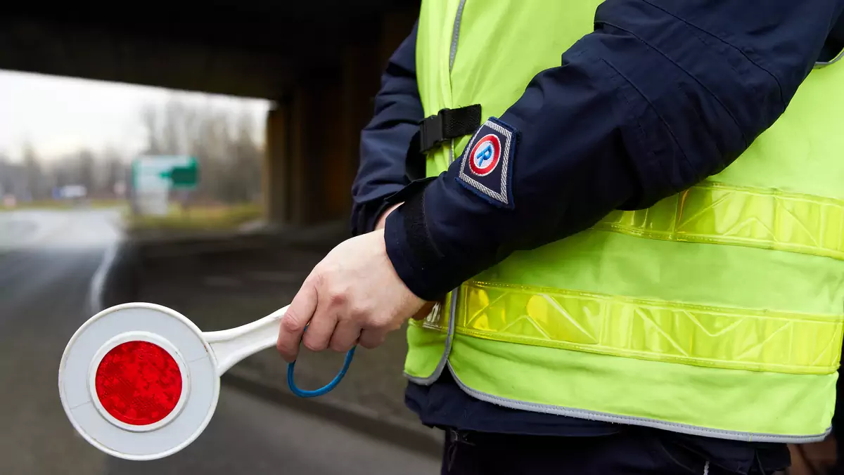 Przypadki korupcji wśród funkcjonariuszy, pomimo bardzo surowych kar, wciąż się zdarzają